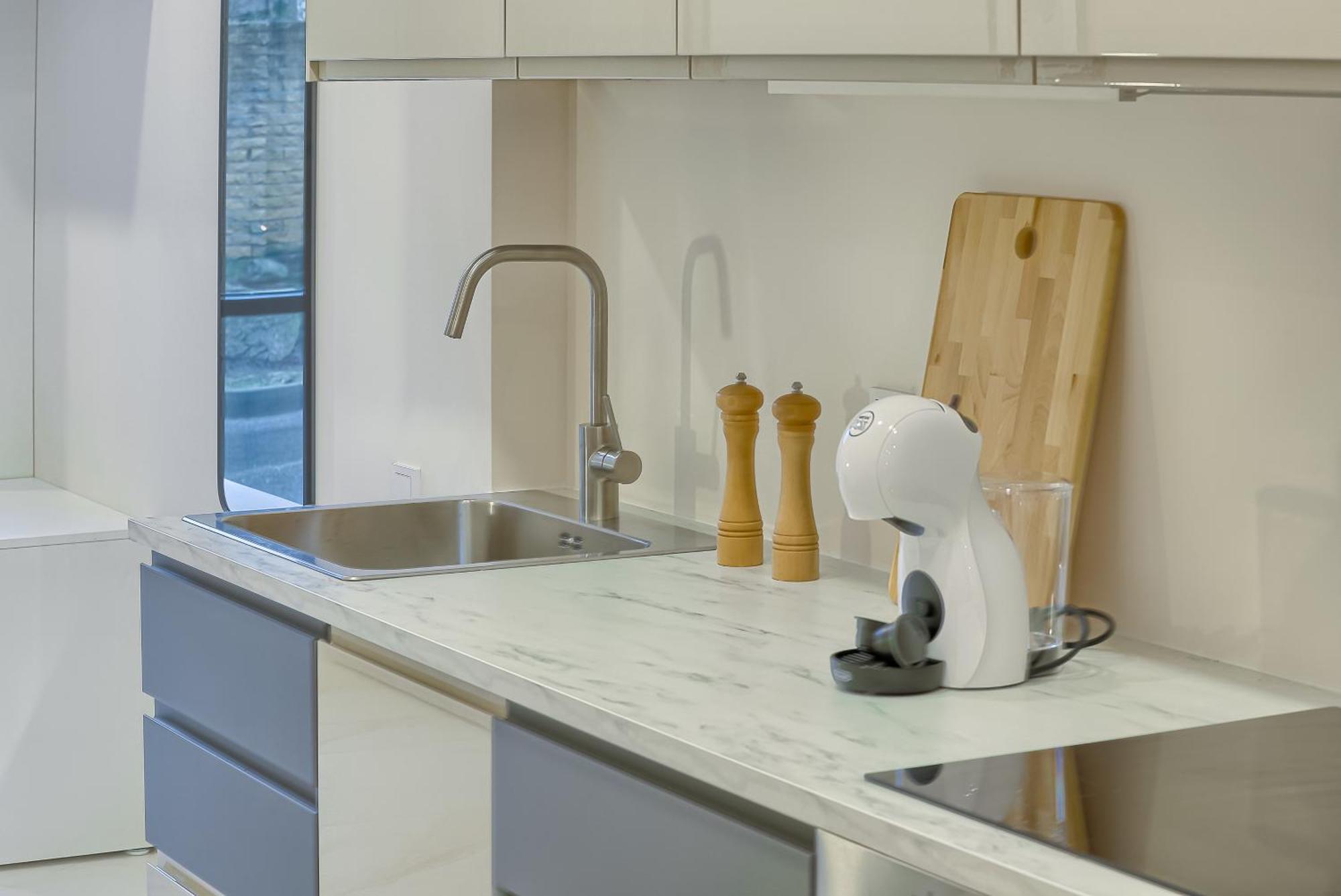 Business-Class Apartments 1 X Free Parking X Self Check In 24X7 VNO Eksteriør bilde